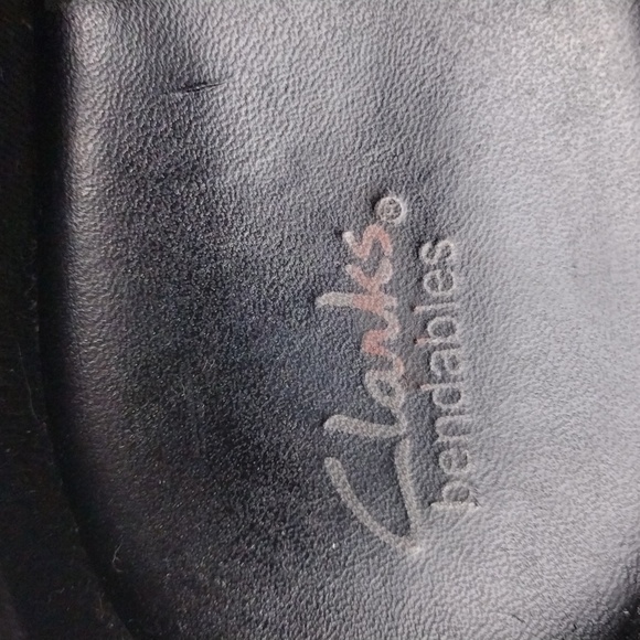 Clarks Bendables Black Leather Square Toe Side Zip Mid Blocked Heel Bootie Shoe - Picture 12 of 16